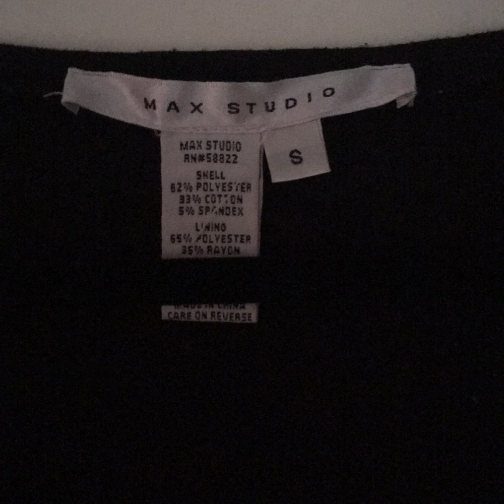 Patterned Dress - Picture 2 of 3